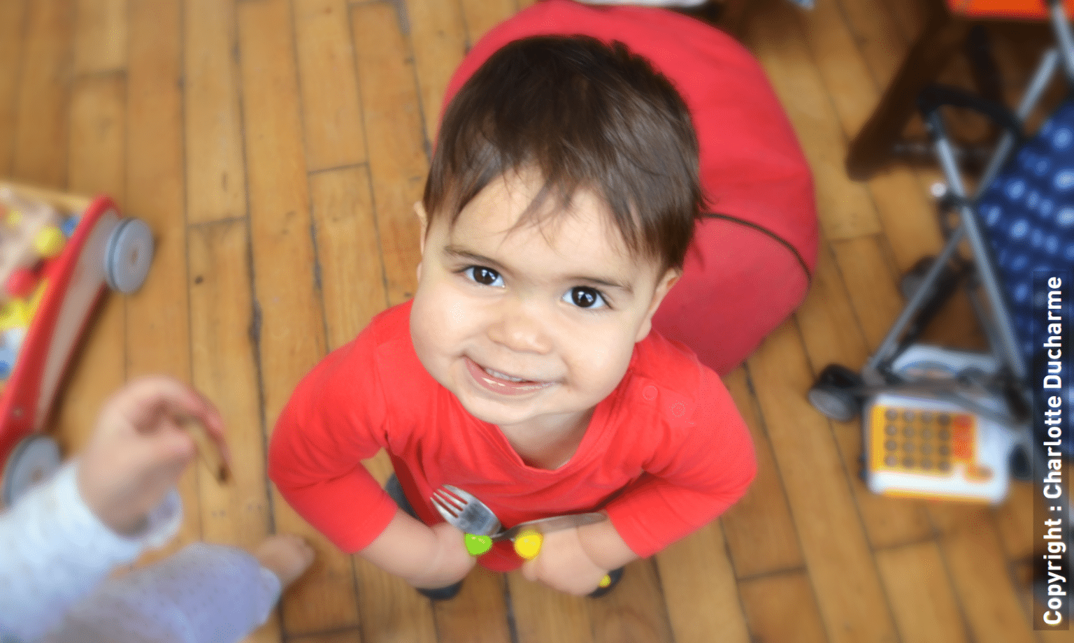 Que faire quand mon bébé pleure dès que je le pose ? Cool Parents Make Happy Kids