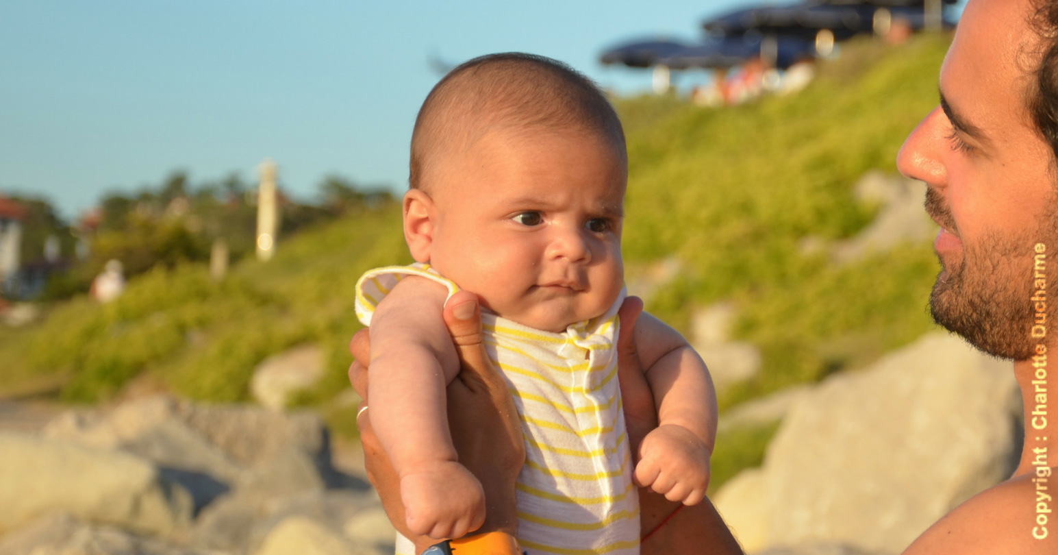 Que Faire Quand Mon Bebe Pleure Des Que Je Le Pose Cool Parents Make Happy Kids